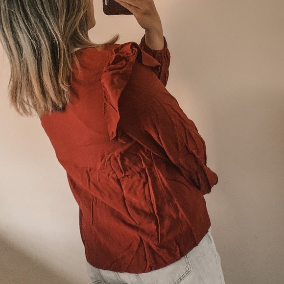 Universal Threads▪️Rust Ruffle Sleeves‎ Blouse. M - Picture 14 of 14